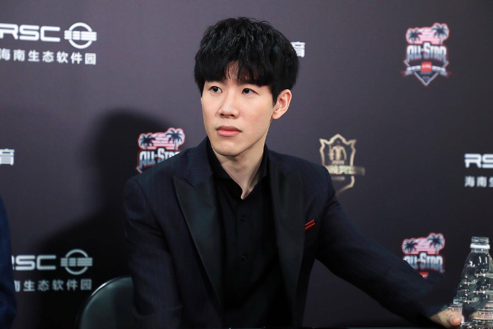 为雄鹿队的 为雄鹿队的