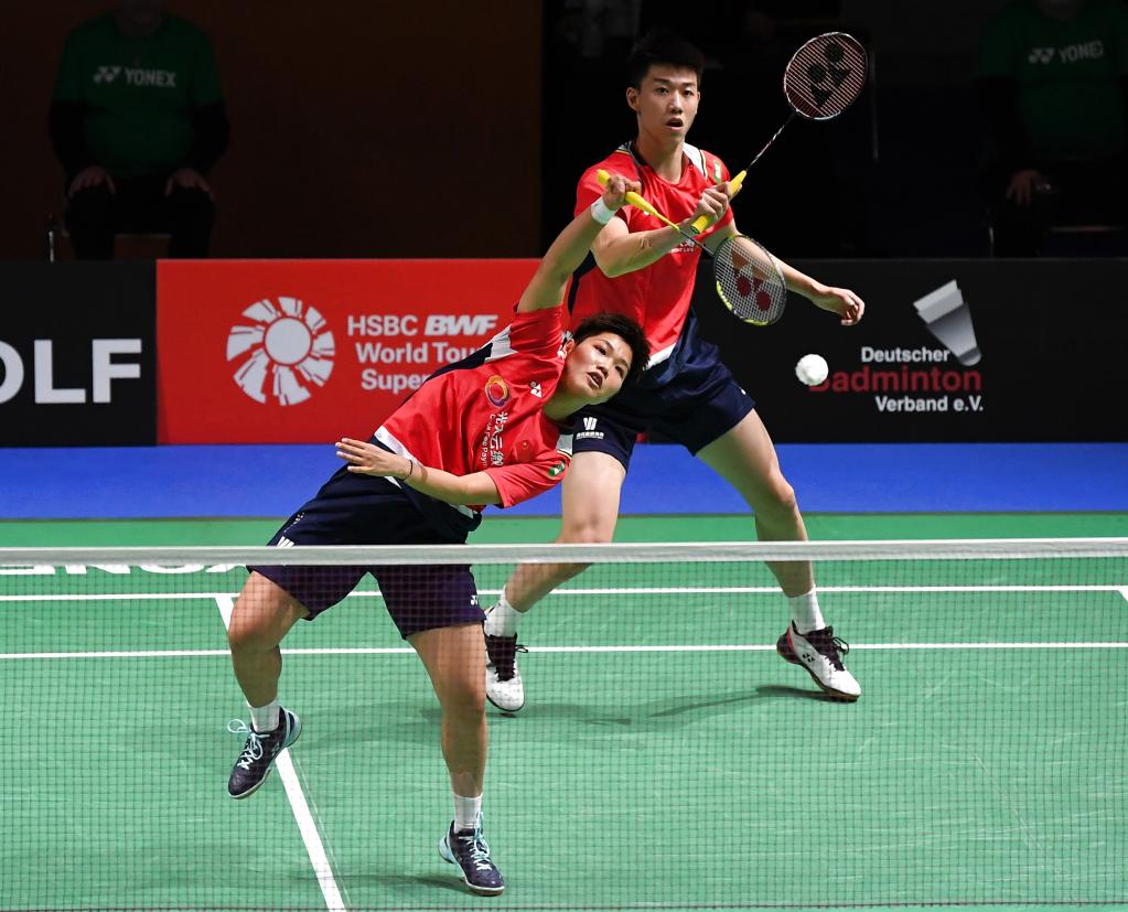 足球的新生 足球的新生