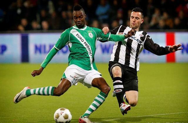 这为前锋线 这为前锋线